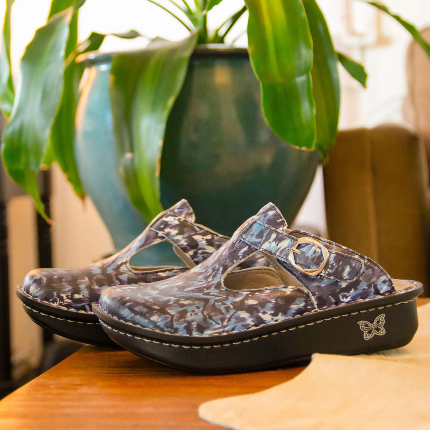 Classic Feral Shoe 4 Classic Feral Shoe - Image 2