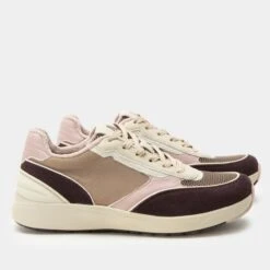 Embyr Chery Lacquer Shoe -Alegria Shoes Sale EMB 8224 S2