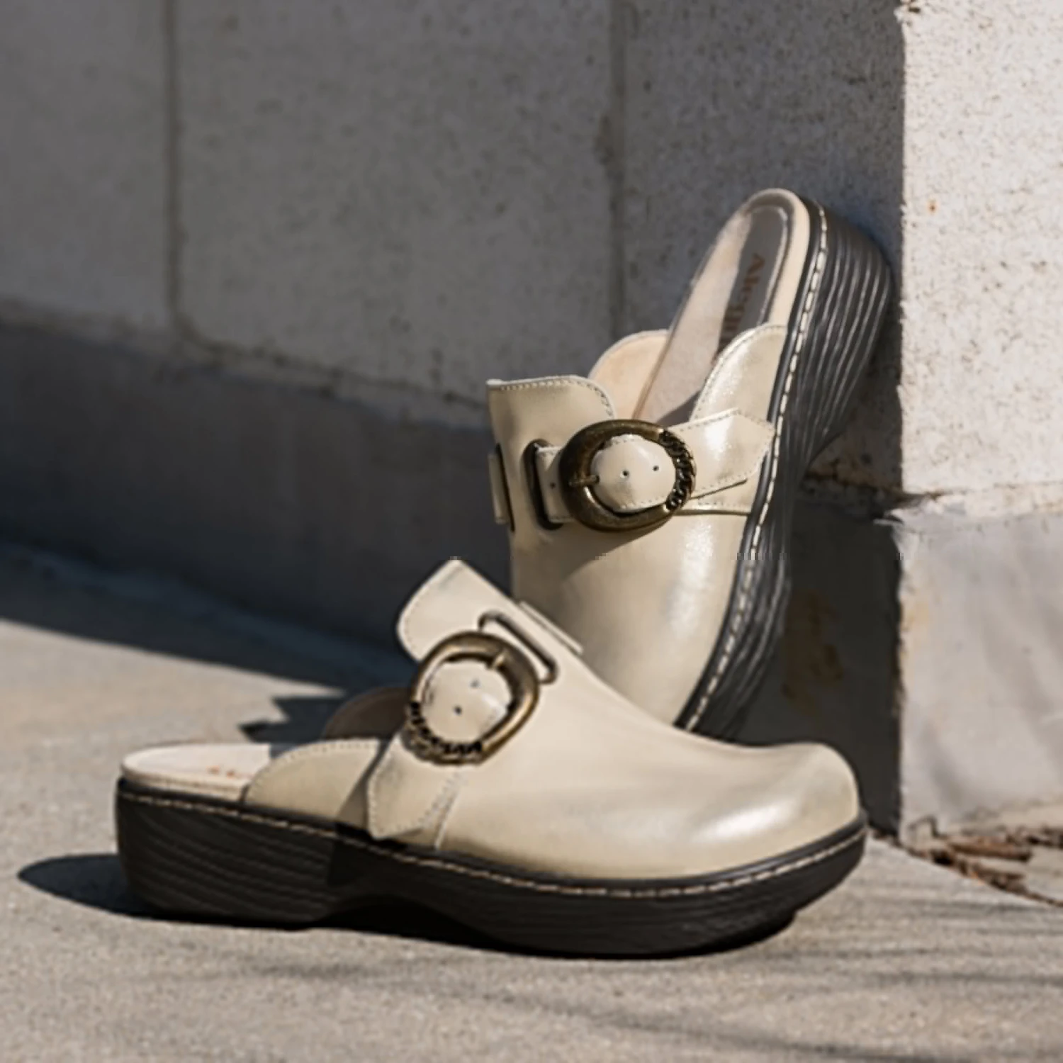 Shoes Osmosis Gold Cream Shoe 4 Shoes Osmosis Gold Cream Shoe - Image 2