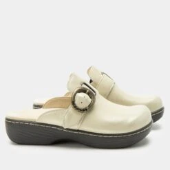 Shoes Osmosis Gold Cream Shoe 11 Shoes Osmosis Gold Cream Shoe -Alegria Shoes Sale OSM 6348 S2