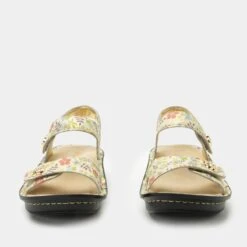 Vienna Good As Gold Sandal -Alegria Shoes Sale VIE 6431 S5 f2498684 e5f4 43f8 852a a4e9e5306a63